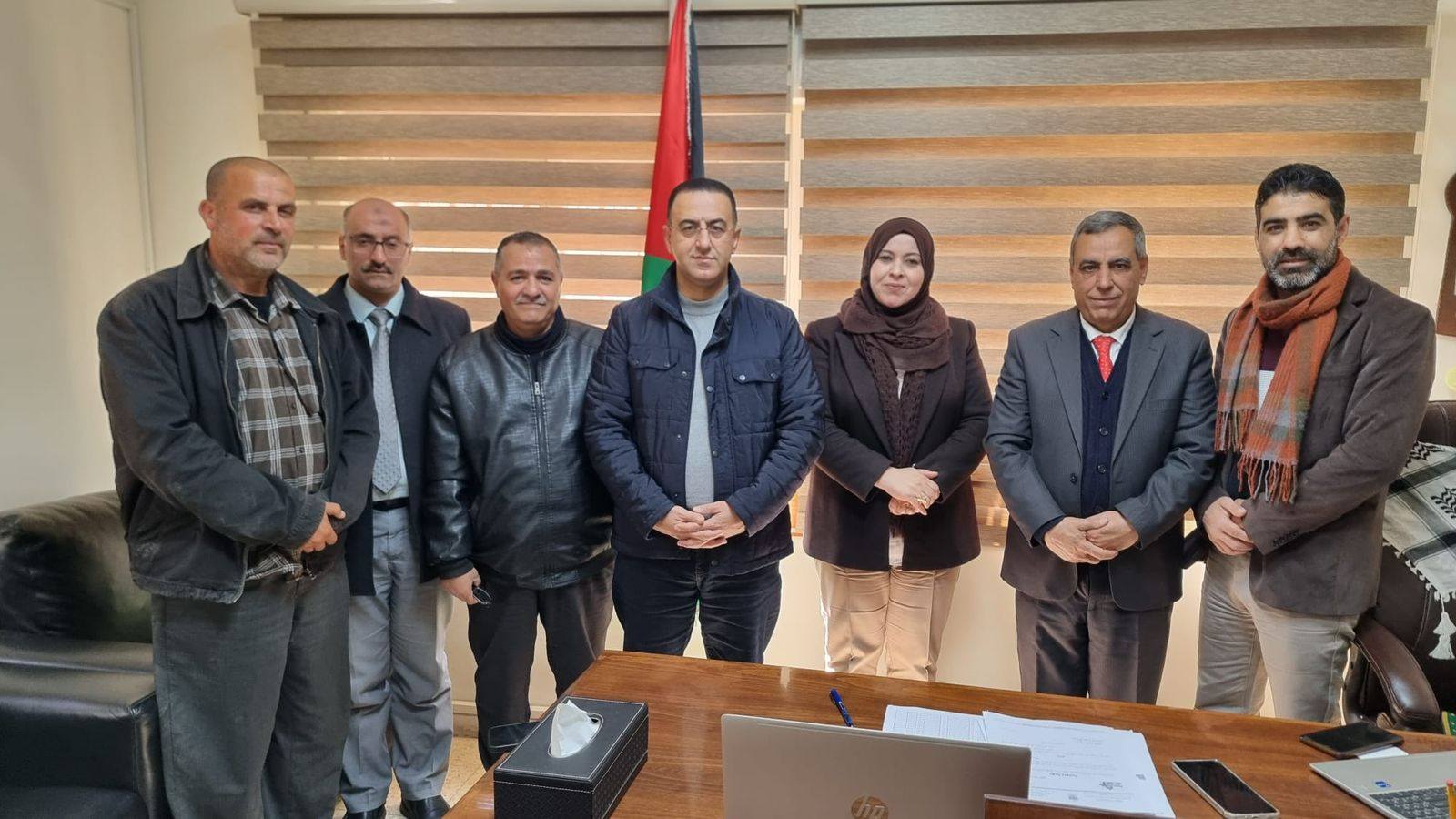 زريقات يترأس وفداً من اتحاد المعلمين لزيارة مديرية تربية ضواحي القدس تعزيزاً للشراكة التربوية