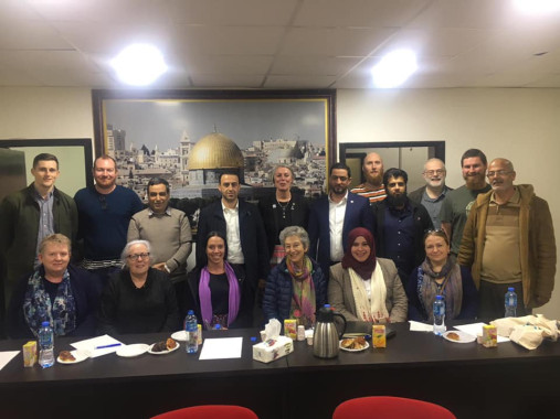 اتحاد المعلمين الفلسطينيين يستقبل وفداً نقابياً بريطانياً لبحث واقع التعليم وتحديات القدس