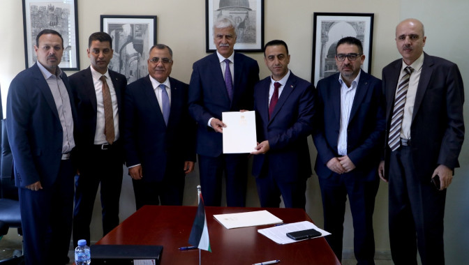15% طبيعة عمل و15% بدل العلاوة الاشرافية