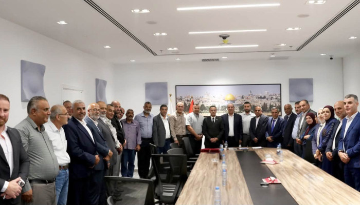 الشيخ يستقبل وفد اتحاد المعلمين الفلسطينيين