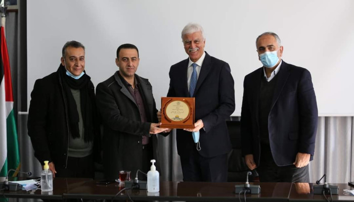 احتفالية إقرار مساوة الإداريين من أصل إداري بزملائهم الإداريين من أصل معلم